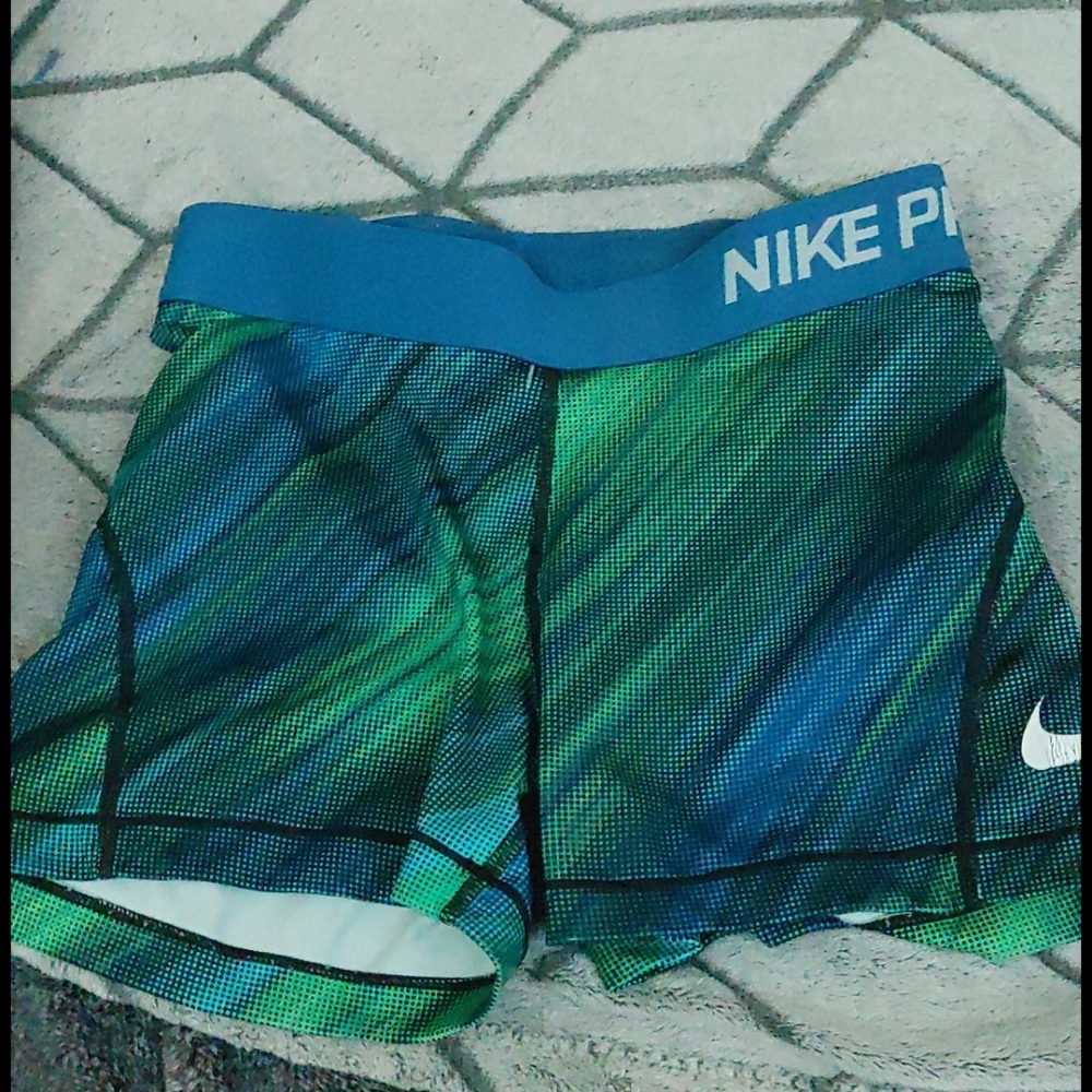 nike pros (HIGH RISE)